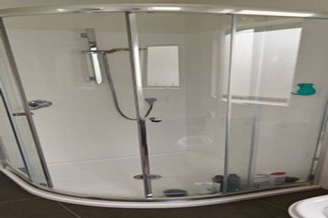 Photo of property in 17 Springhill Lane, Sunnyvale, Auckland, 0612