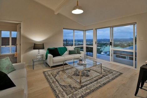 Photo of property in 1 Tremen Place, Pukekohe, 2120