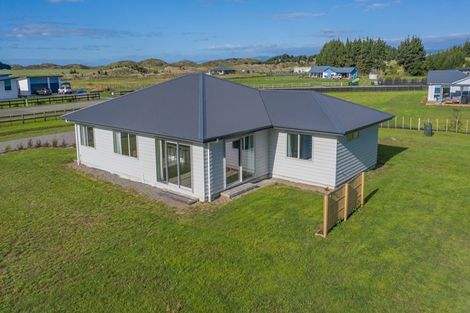 Photo of property in 41 Kanuka Drive, Waitarere, Levin, 5510