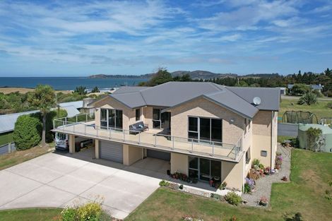 Photo of property in 11 Oakham Street, Hampden, 9410