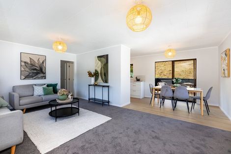 Photo of property in 62 Gloaming Hill, Titahi Bay, Porirua, 5022