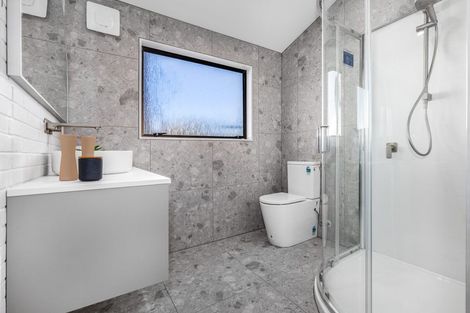 Photo of property in 102 Langdale Avenue, Paraparaumu, 5032