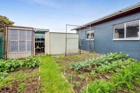 Photo of property in 193 Tasman Street, Opunake, 4616