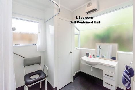 Photo of property in 11 Mutu Road, Paekakariki, 5034