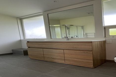 Photo of property in 71 Tiroroa Avenue, Te Atatu South, Auckland, 0610