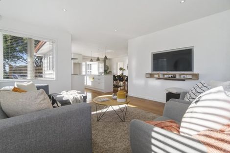 Photo of property in 6 Kervil Avenue, Te Atatu Peninsula, Auckland, 0610