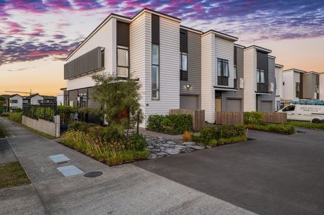 Photo of property in 14b Dida Park Drive, Kumeu, 0810