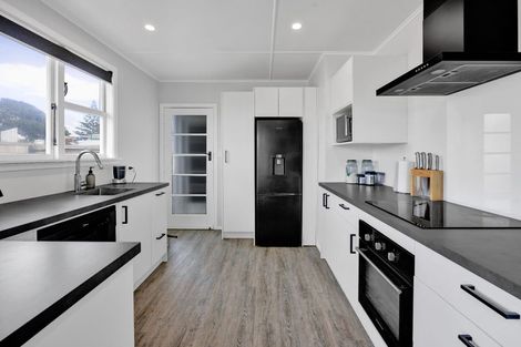 Photo of property in 5 Wills Road, Bell Block, New Plymouth, 4312