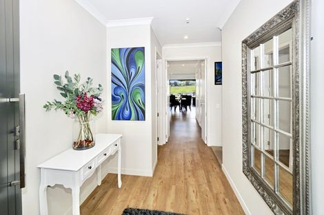 Photo of property in 8 Kiritiana Close, Pyes Pa, Tauranga, 3112