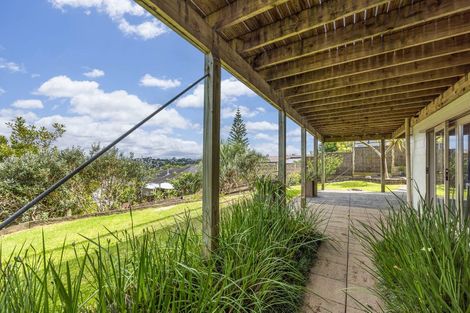 Photo of property in 9a Pendene Place, Forrest Hill, Auckland, 0620