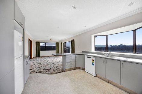 Photo of property in 14 Pohutukawa Drive, Opunake, 4616