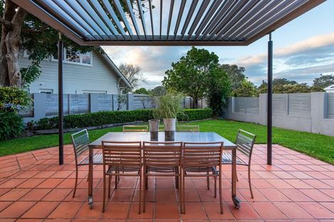 Photo of property in 1/16 Clifton Road, Hauraki, Auckland, 0622