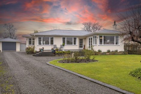 Photo of property in 11 Weka Place, Masterton, 5810