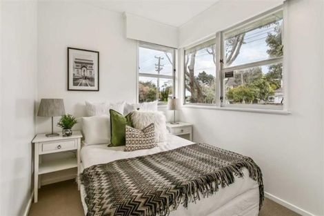 Photo of property in 1/29 Woodside Road, Massey, Auckland, 0614