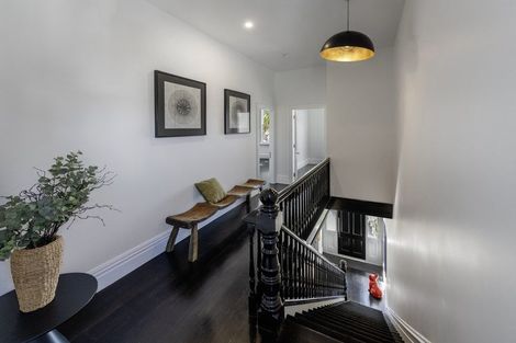 Photo of property in 15 Park Street, Thorndon, Wellington, 6011