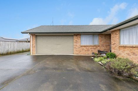 Photo of property in 18 Chic Gardens, Parakai, 0830