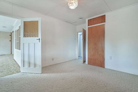 Photo of property in 19 Melville Street, Waipawa, 4210