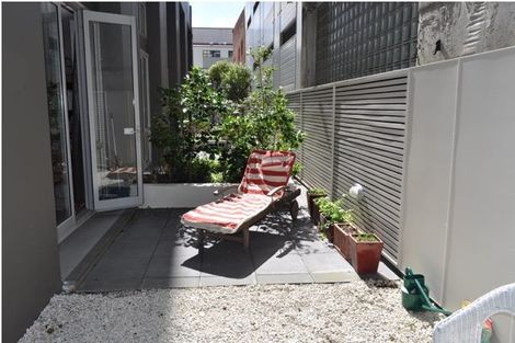 Photo of property in Sanctum Apartment, 10 Ebor Street, Te Aro, Wellington, 6011