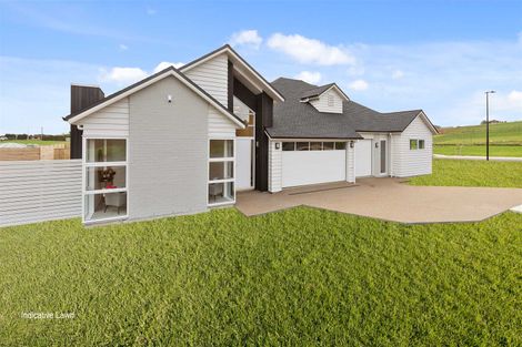 Photo of property in 53 Sunset Road, Totara Vale, Auckland, 0632