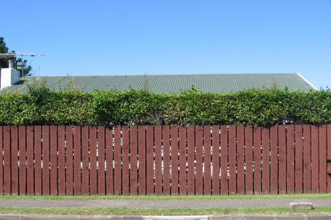 Photo of property in 76 Arran Road, Browns Bay, Auckland, 0630