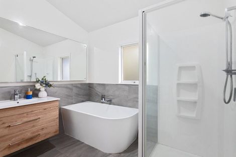 Photo of property in 394 Cashmere Road, Westmorland, Christchurch, 8025