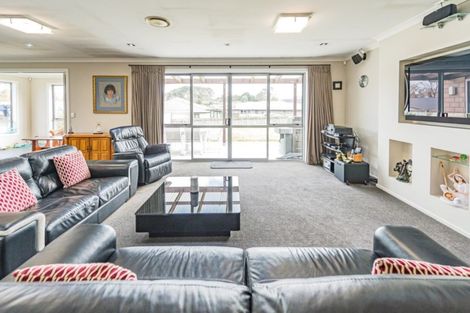 Photo of property in 5 Lithgow Drive, Otamatea, Whanganui, 4500
