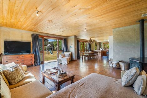 Photo of property in 117 Worrall Road, Kumeu, 0891