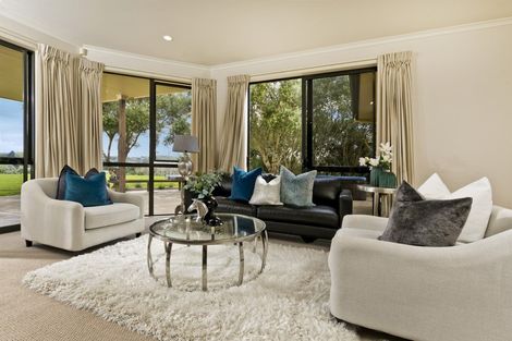 Photo of property in 905 Old North Road, Waimauku, 0882