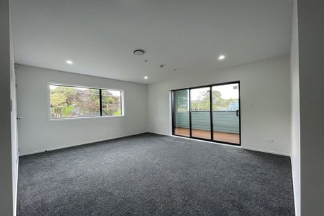 Photo of property in 152 Triangle Road, Massey, Auckland, 0614