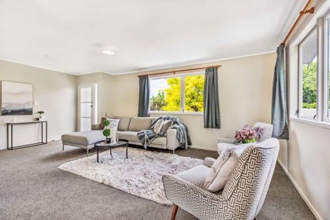 Photo of property in 42 Vina Place, Massey, Auckland, 0614