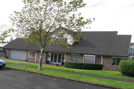 Photo of property in 2 Estuary Views, Shelly Park, Auckland, 2014