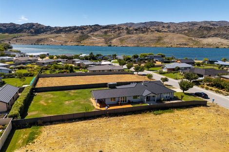 Photo of property in 3 De Bettencor Place, Mount Pisa, Cromwell, 9383