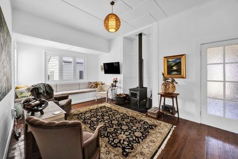 Photo of property in 53 Fox Street, Opunake, 4616