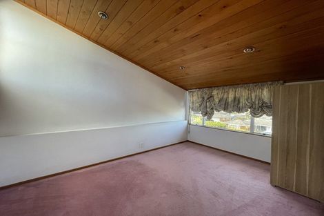 Photo of property in 19 Calypso Place, Rothesay Bay, Auckland, 0630