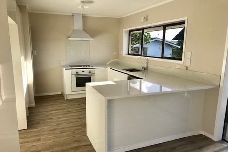 Photo of property in 3/18 Rangitoto Terrace, Milford, Auckland, 0620