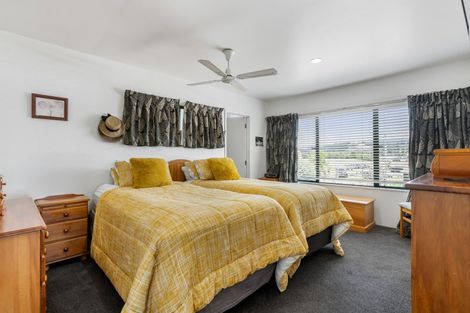 Photo of property in 620 Harbour View Road, Whangamata, 3620