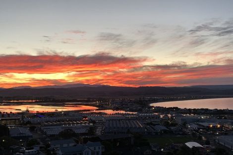 Photo of property in 28 Parade Street, Hospital Hill, Napier, 4110