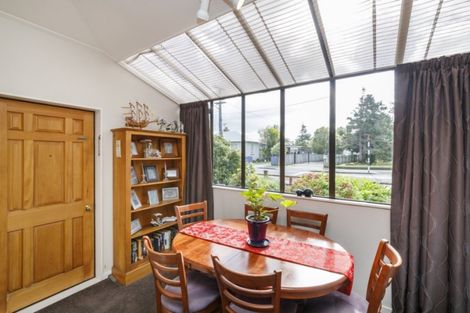 Photo of property in 25 Follett Street, Marton, 4710