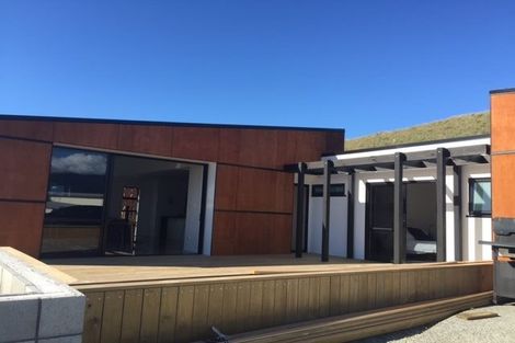 Photo of property in 8 Crown Terrace, Britannia Heights, Nelson, 7010