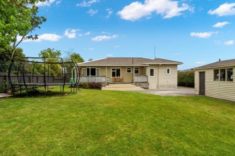 Photo of property in 15 Nikau Street, Inglewood, 4330