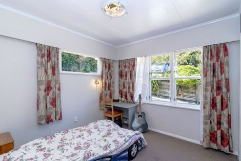Photo of property in 44 Sheridan Terrace, Johnsonville, Wellington, 6037