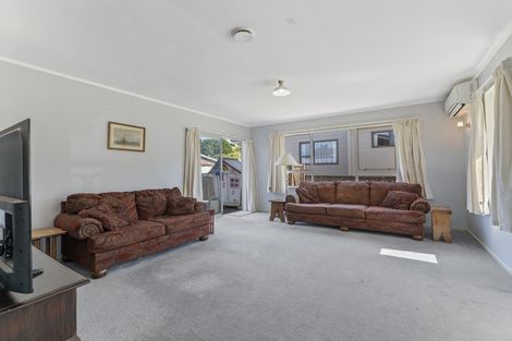 Photo of property in 136 Kahu Road, Paremata, Porirua, 5024