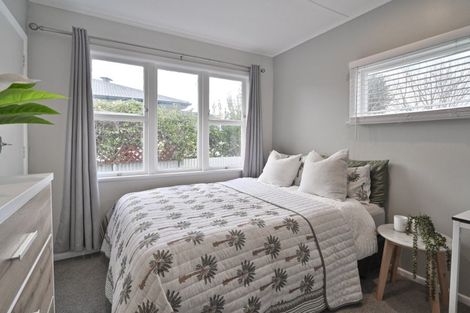 Photo of property in 15 Lipscombe Crescent, Havelock North, 4130