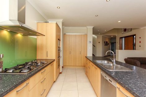 Photo of property in 4 Anderson Way, Highlands Park, New Plymouth, 4312