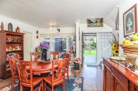 Photo of property in 4 Yeoman Place, Howick, Auckland, 2014