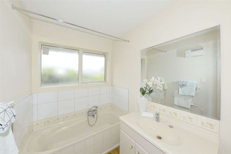 Photo of property in 18 Glenside Avenue, Ilam, Christchurch, 8041