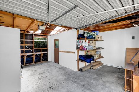 Photo of property in 10 York Crescent, Westown, New Plymouth, 4310