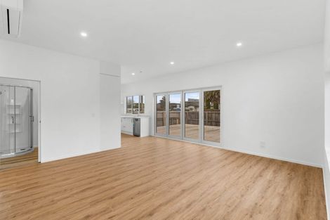 Photo of property in 1/28 Northcote Road, Northcote, Christchurch, 8052
