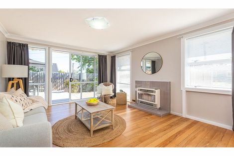 Photo of property in 1/38 North Avon Road, Richmond, Christchurch, 8013