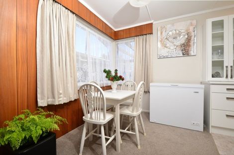 Photo of property in 27 Yvonne Street, Melville, Hamilton, 3206
